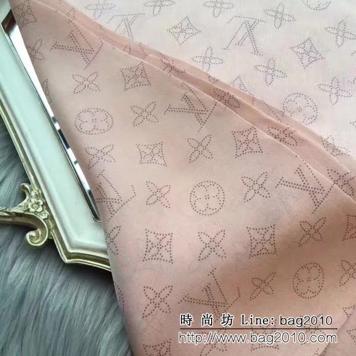 路易威登LV熱賣款經典真絲系列 經典老花四葉草桑蠶絲絲巾 LLWJ6344